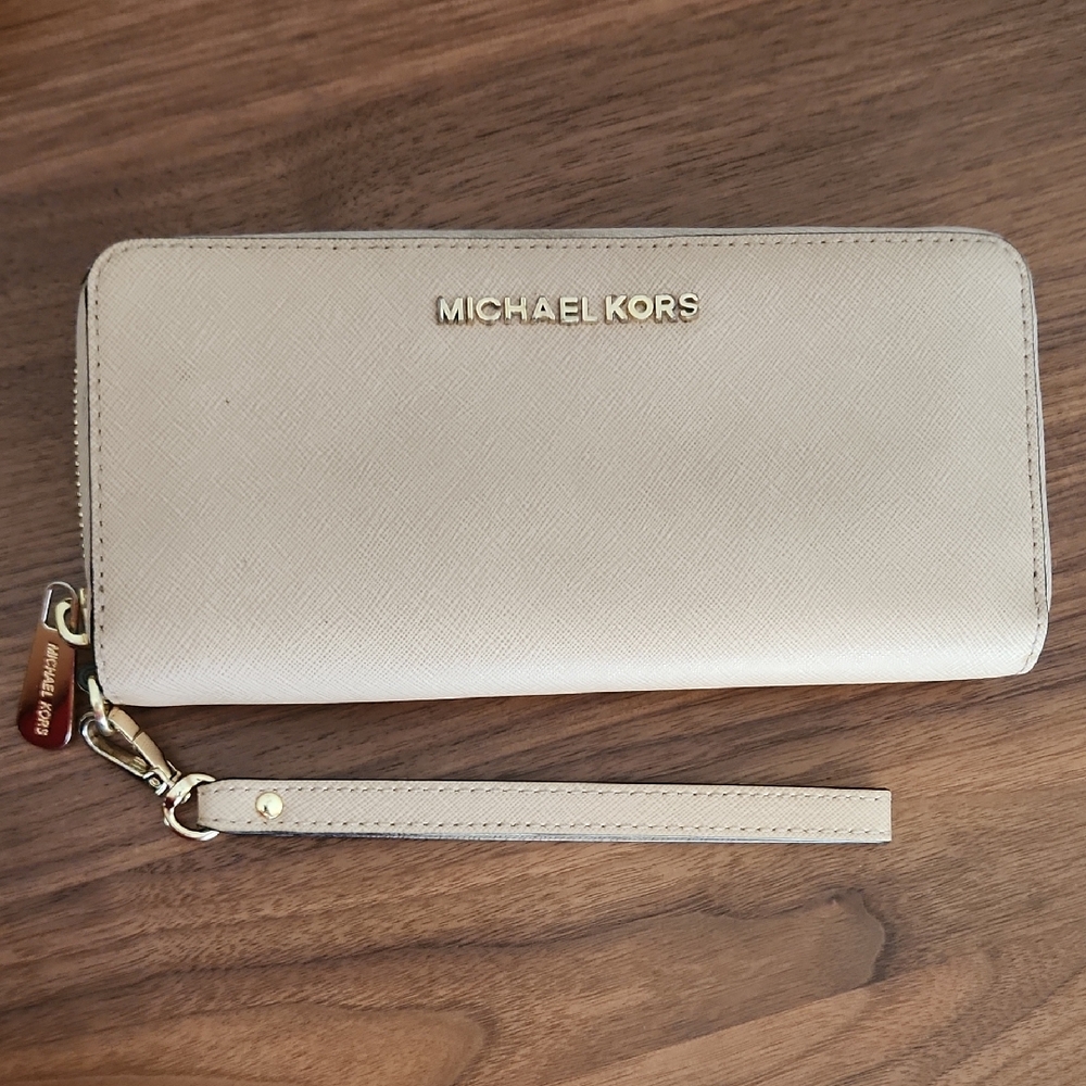 Michael Kors Beige Wristlet Wallet